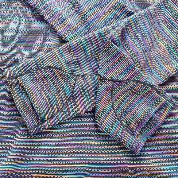Lululemon Rainbow Long Swiftly Tech 2.0 Longsleeve Size 6 - Picture 8 of 11